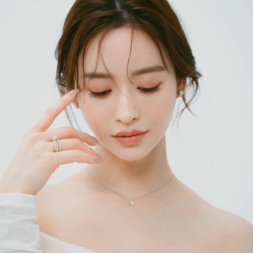 1carat PearShapeCut Necklace